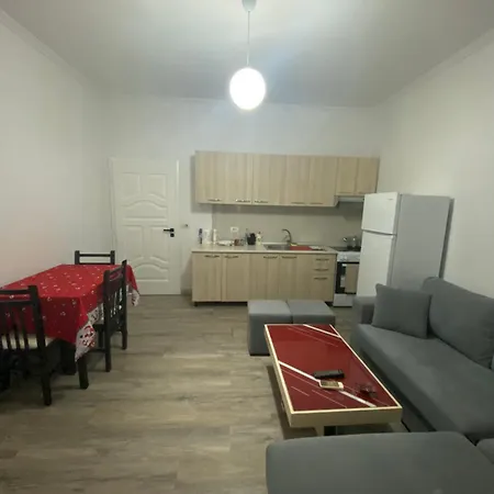 Tirana Leasing&rentals Apartman *
