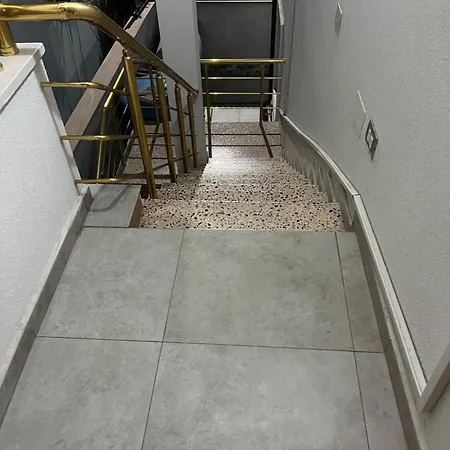 Tirana Leasing&rentals דירה