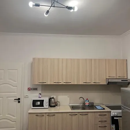 Tirana Leasing&rentals Selitë e Vogël