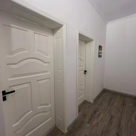 Tirana Leasing&rentals Daire *